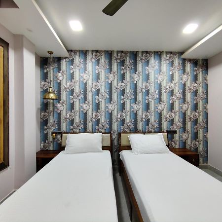 Готель Sakuntala Residency Бхубанешвар Екстер'єр фото