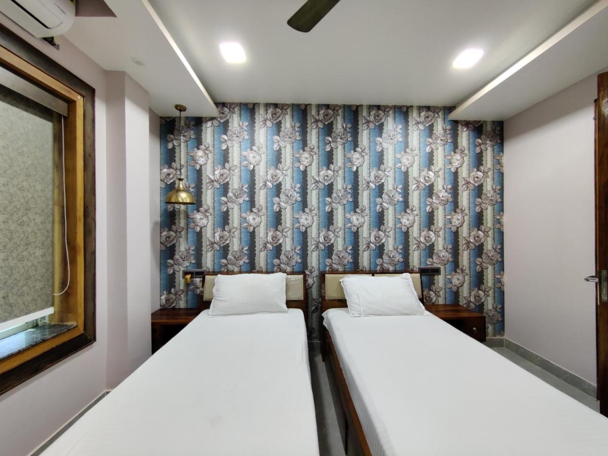 Готель Sakuntala Residency Бхубанешвар Екстер'єр фото